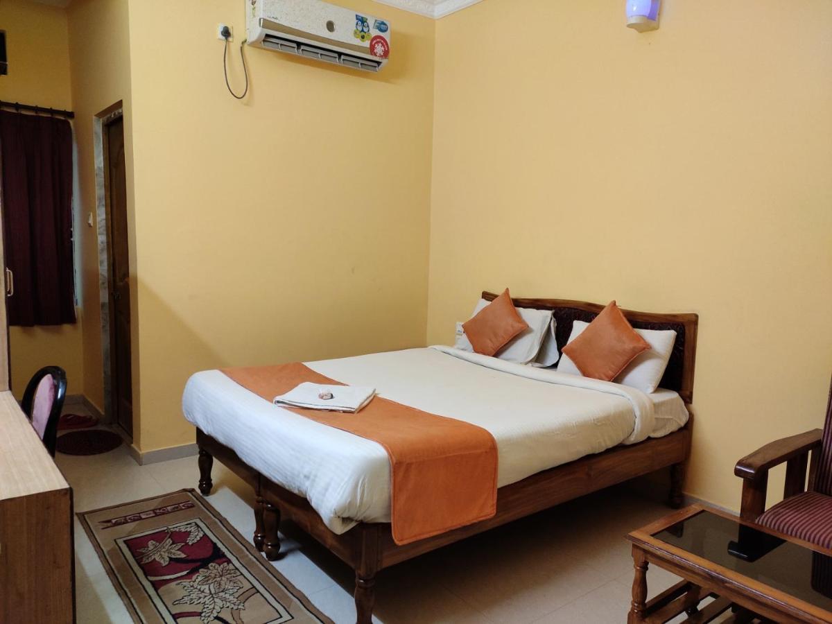 Hotel Sambit International, Near Sea Beach 普里 外观 照片