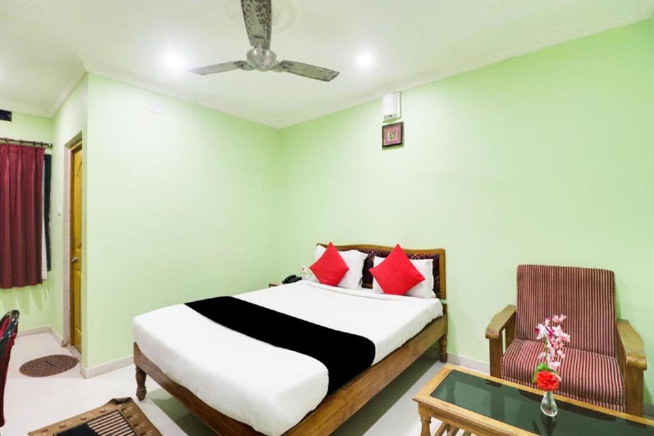Hotel Sambit International, Near Sea Beach 普里 外观 照片